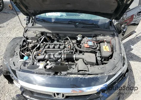 2021 Honda Accord Lx z USA, uszkodzony, nr VIN 1HGCV1F16MA037933